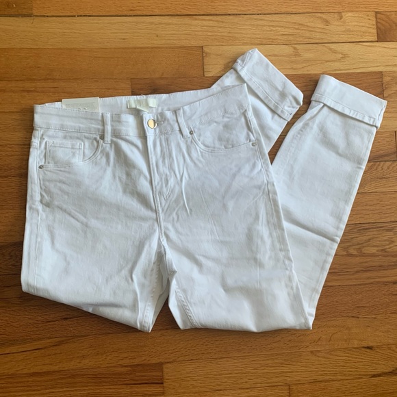 White pants - Picture 2 of 4